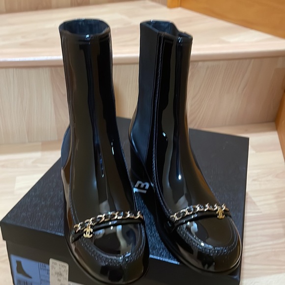 New in Box Authentic Chanel Booties, size 39 - Picture 7 of 8